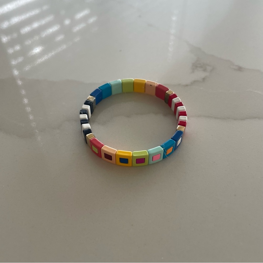 Roxanne Assoulin bracelet